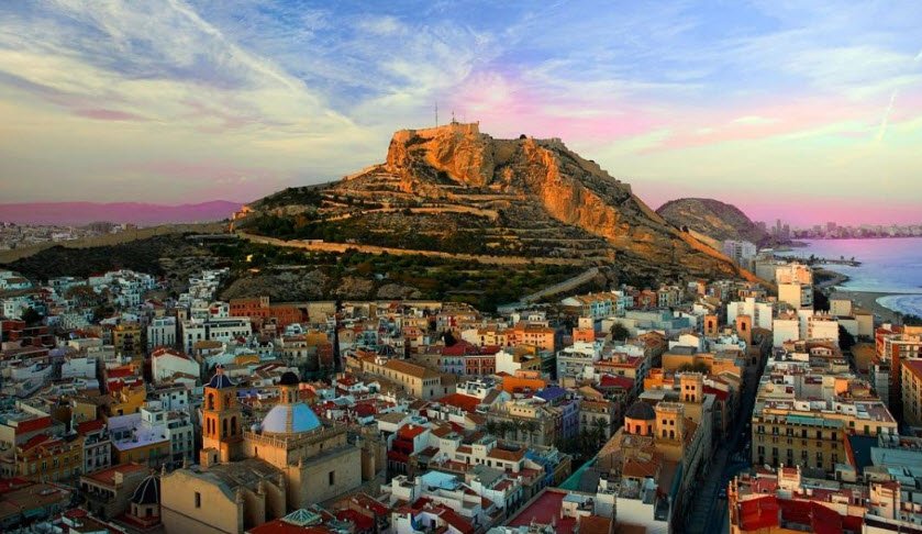 Castell de Santa Bàrbera, Spain